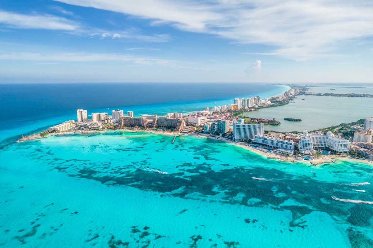 Arial-view-of-cancun-hotel-zone-Mexico